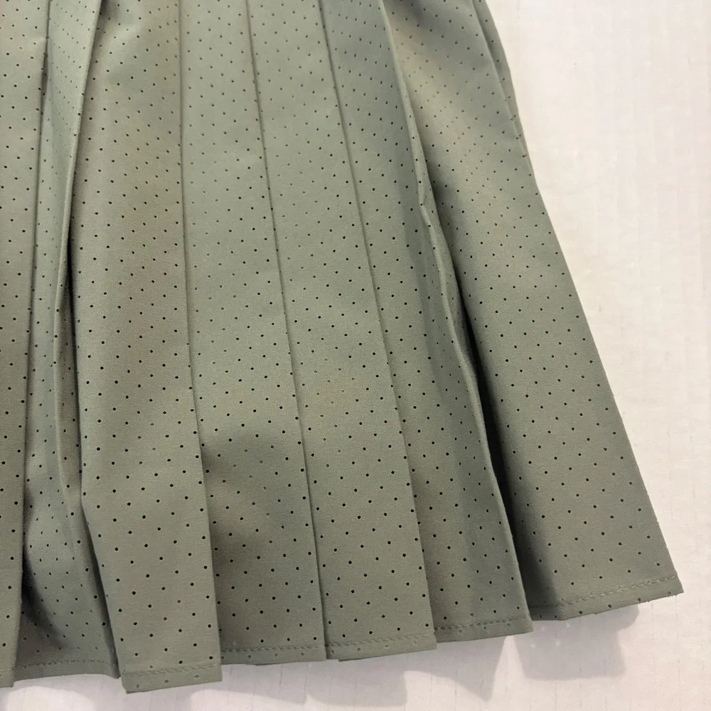 OFFLINE by Aerie Pleated Tennis Skort Women Medium Green Perforated Activewear